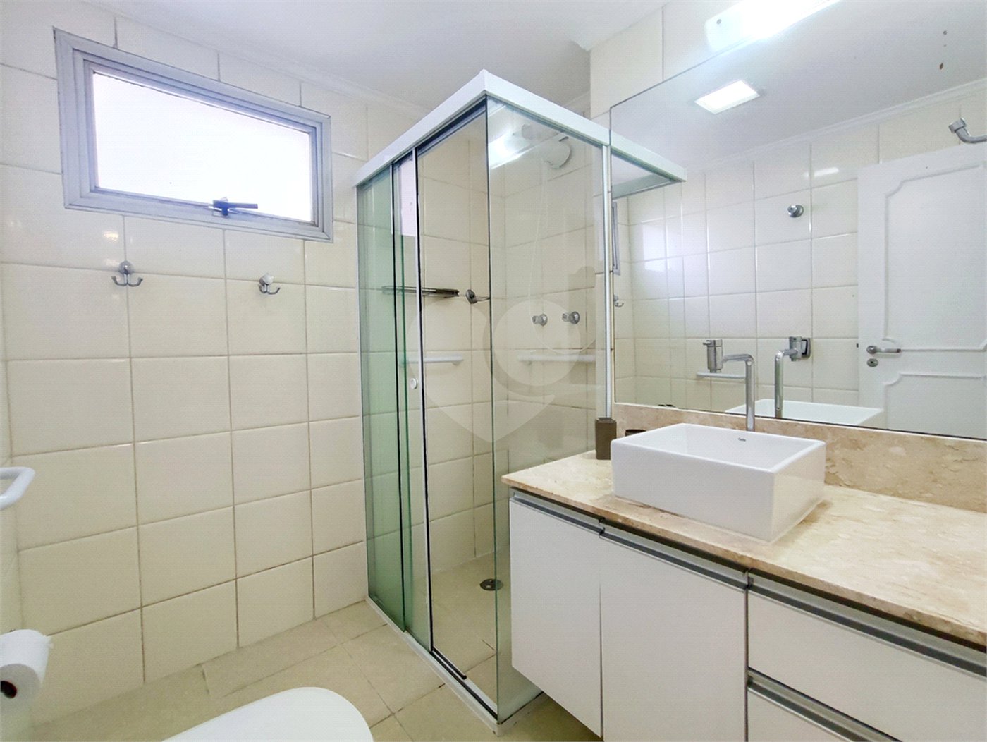 Apartamento à venda com 3 quartos, sendo 1 suíte, em Alto da Boa Vista, São Paulo, SP