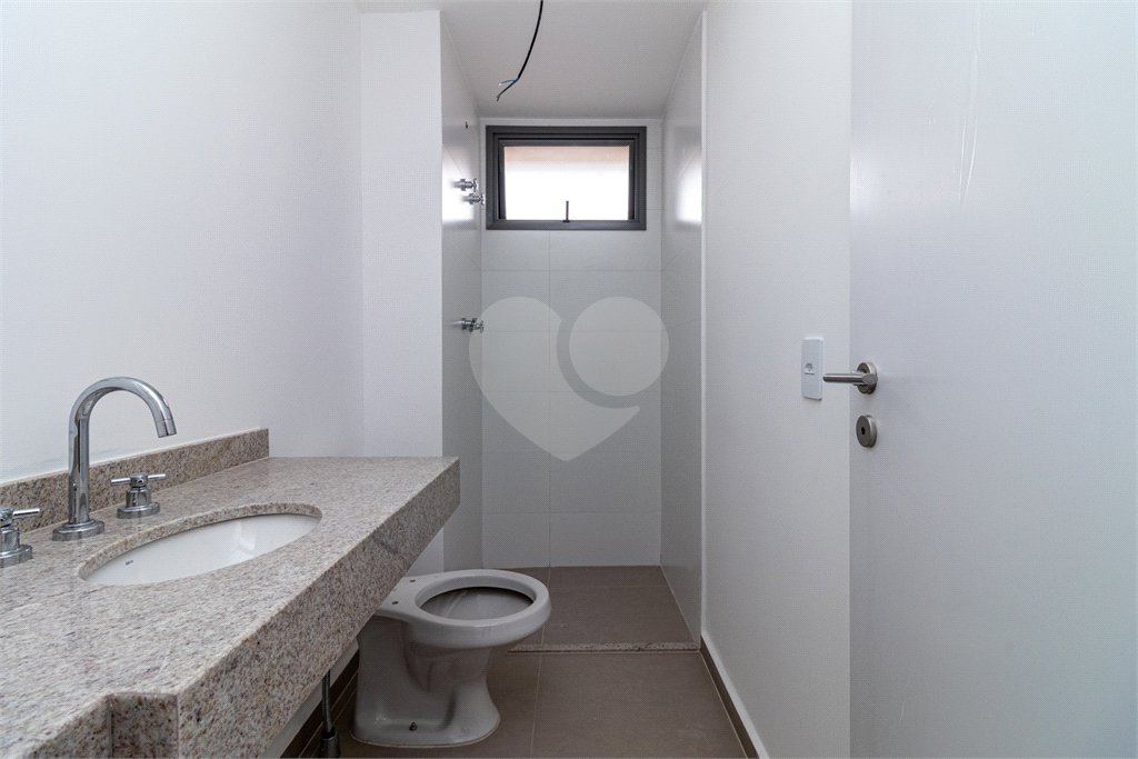 Apartamento à venda com 3 quartos, sendo 1 suíte, em Vila Mariana, São Paulo, SP