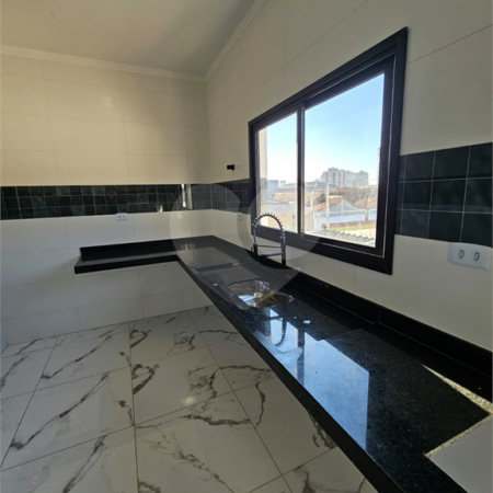 Casa à venda com 3 quartos, sendo 1 suíte,  em Maracanã, Praia Grande, SP