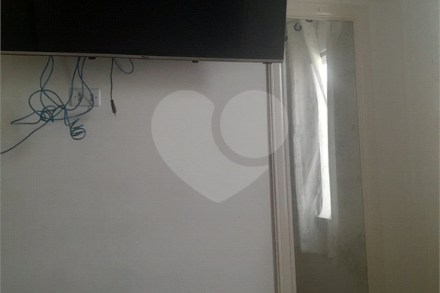 Apartamento à venda com 2 quartos em Cidade Tiradentes, São Paulo, SP