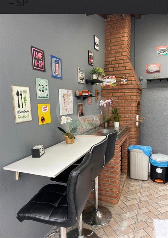 Sobrado à venda com 4 quartos, sendo 1 suíte,  em Jardim Las Vegas, Santo André, SP