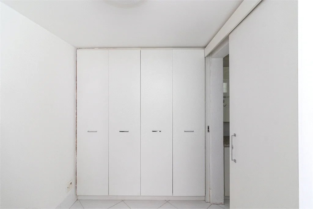 Sobrado à venda com 6 quartos, sendo 4 suítes, em Alto da Lapa, São Paulo, SP