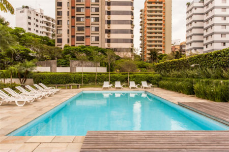 Apartamento à venda com 4 suítes em Real Parque, São Paulo, SP