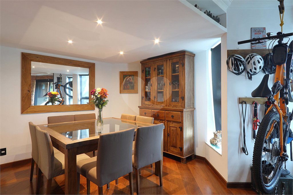 Apartamento à venda com 3 quartos, sendo 1 suíte,  em Brooklin Paulista, São Paulo, SP