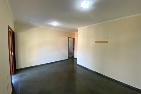 Casa à venda com 3 suítes no condomínio Villaggio Capriccio, Louveira - SP