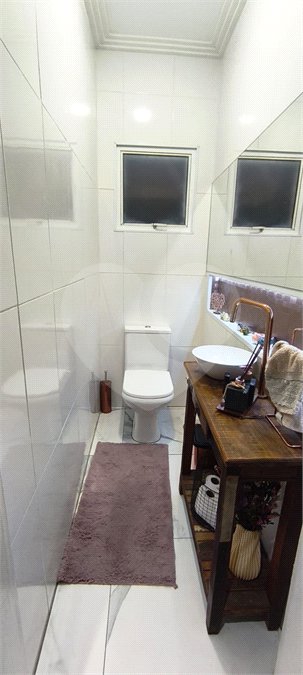 Sobrado à venda com 3 quartos, sendo 1 suíte, em Vila Libanesa, São Paulo, SP