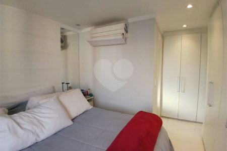 Cobertura à venda com 4 quartos, sendo 2 suítes,  em Alto da Lapa, São Paulo, SP