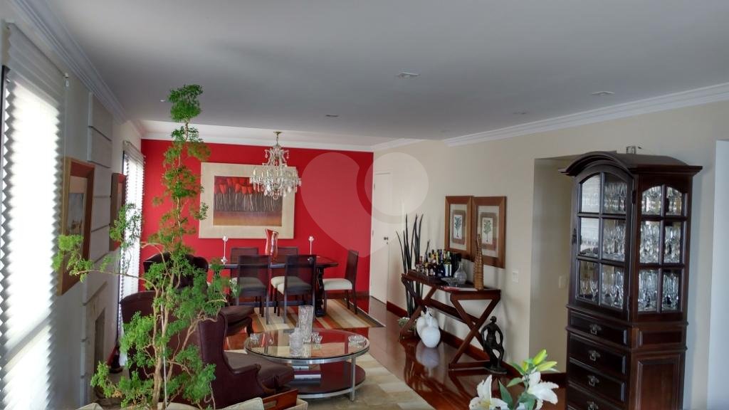 Apartamento à venda com 4 quartos, sendo 3 suítes, em Vila Andrade, São Paulo, SP