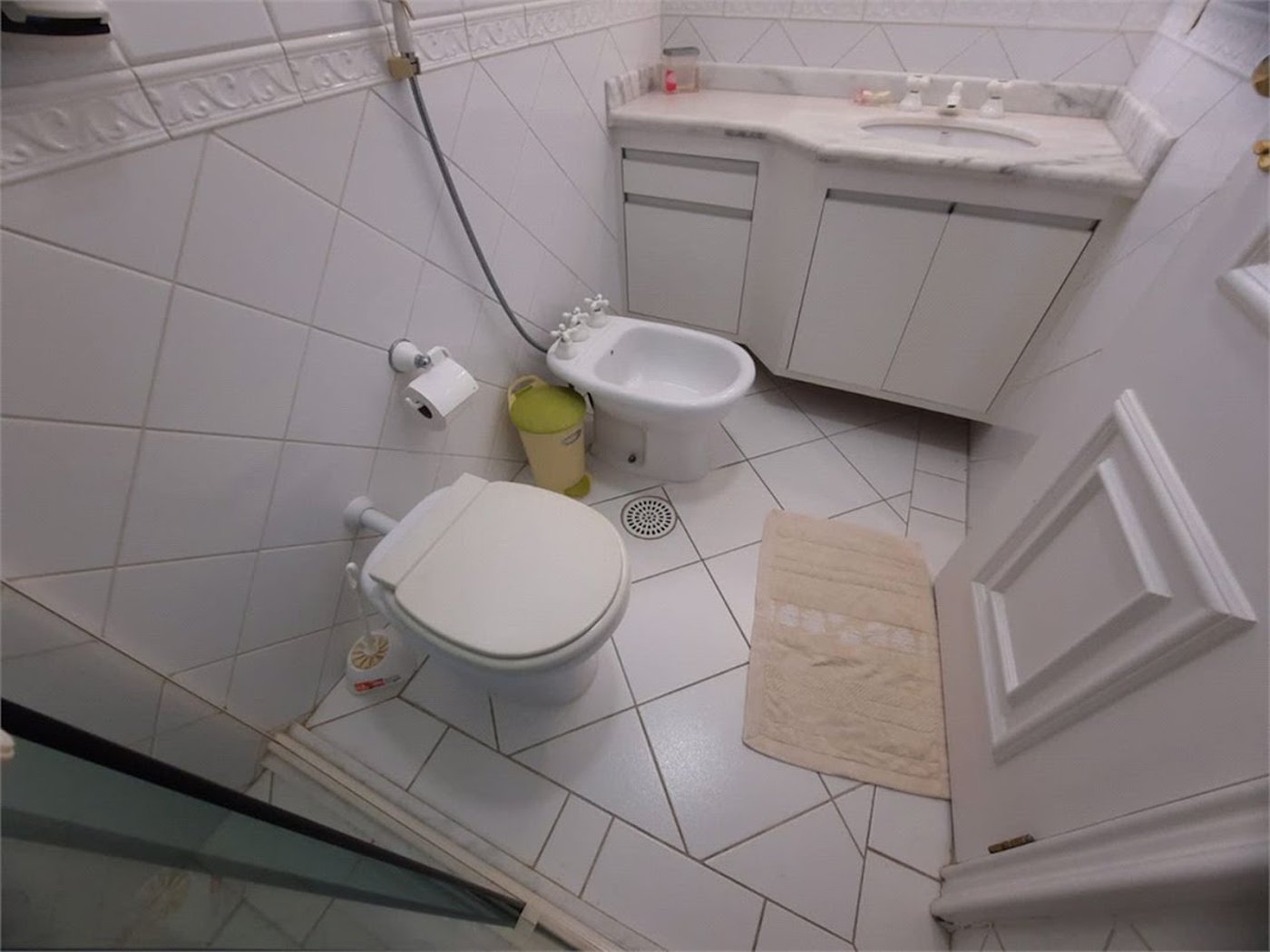 Apartamento Residencial à venda, Balneário Cidade Atlântica, Guarujá - AP1137.