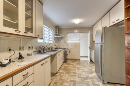 Casa à venda ou para alugar com 3 quartos, sendo 1 suíte,  em Brooklin Velho, São Paulo, SP