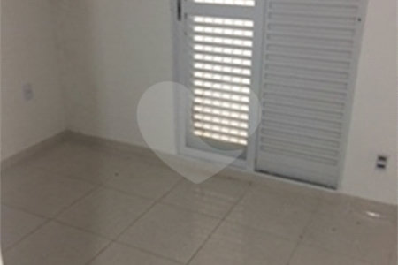 Sobrado à venda com 6 quartos, sendo 4 suítes,  em Jardim Ester, São Paulo, SP
