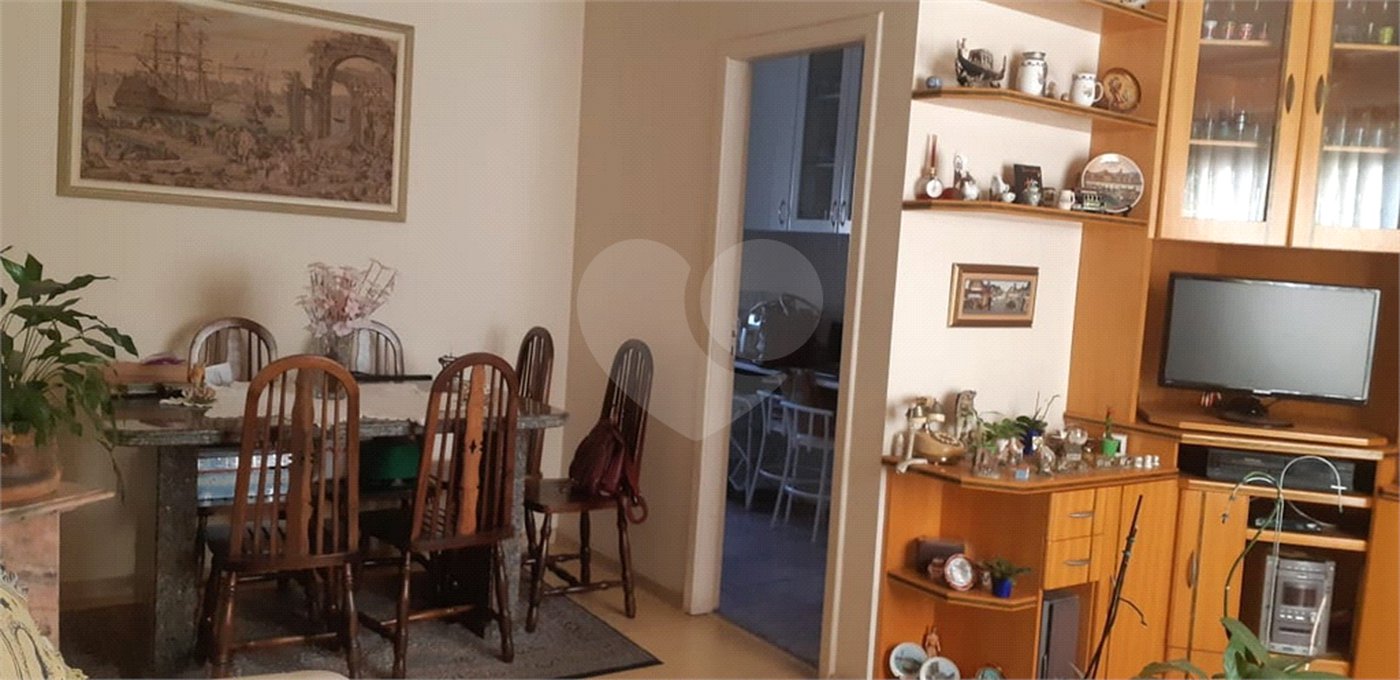 Apartamento 3 dorm, 1 suíte, 2 vagas no Belém