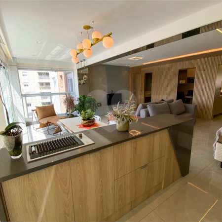 Apartamento à venda com 3 suítes em Vila Pompéia, São Paulo, SP