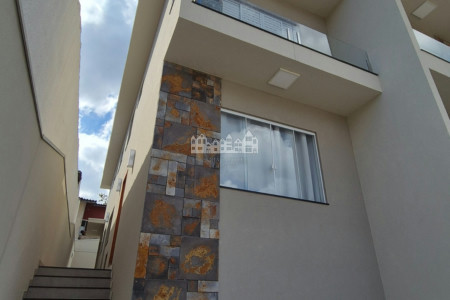 Casa à venda no bairro Recreio Maristela em Atibaia com linda vista para as montanhas