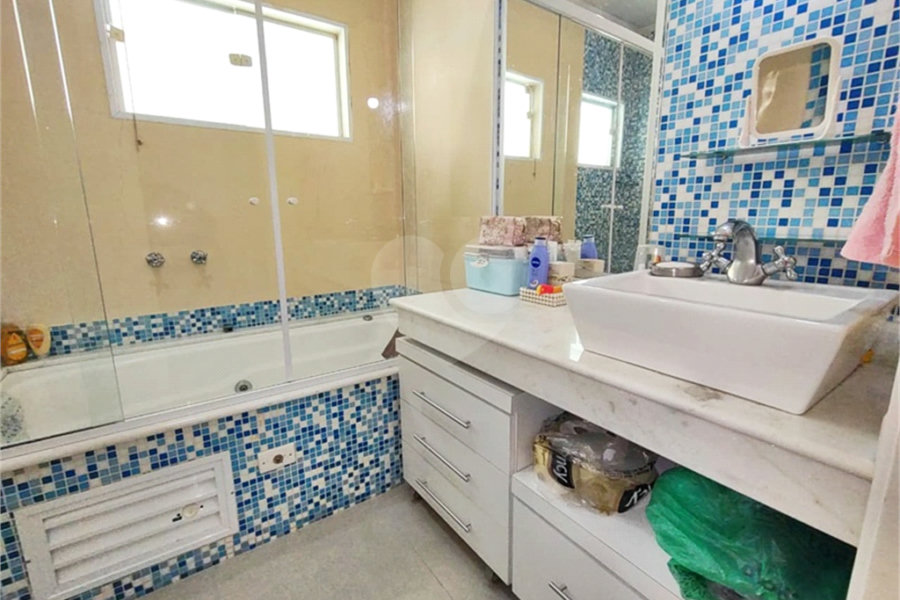 Casa à venda com 3 suítes em Parada Inglesa, São Paulo, SP