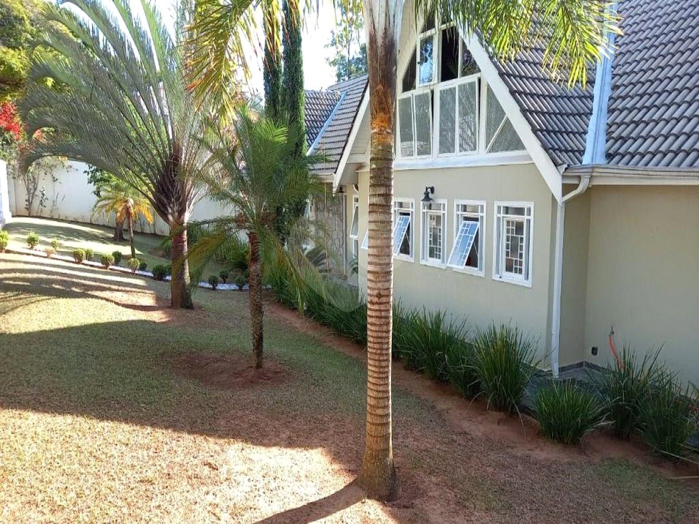 Casa à venda com 3 quartos, sendo 1 suíte,  em Bosque, Vinhedo, SP