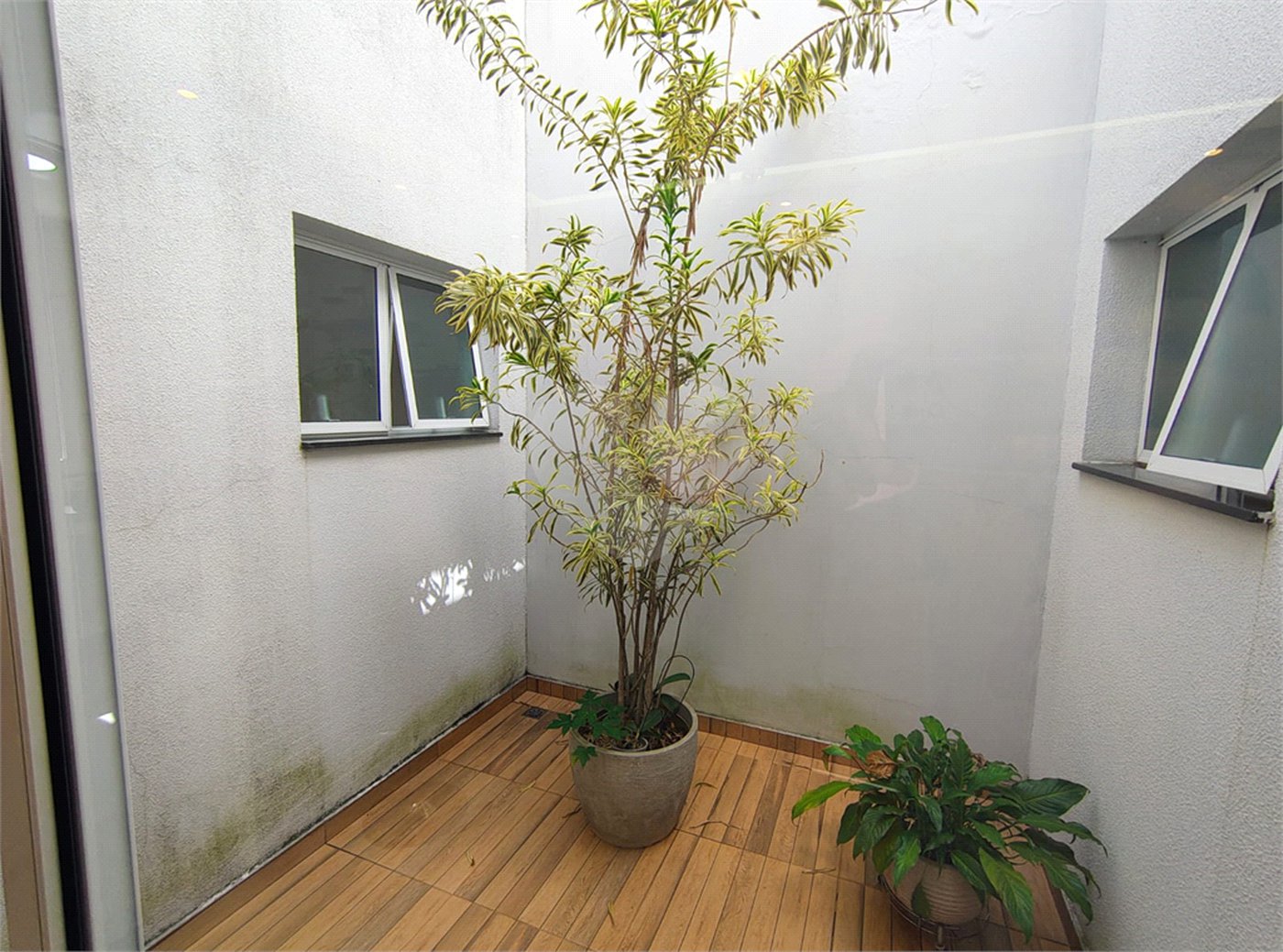 Casa à venda com 3 quartos, sendo 1 suíte,  em Horto Santo Antonio, Jundiaí, SP