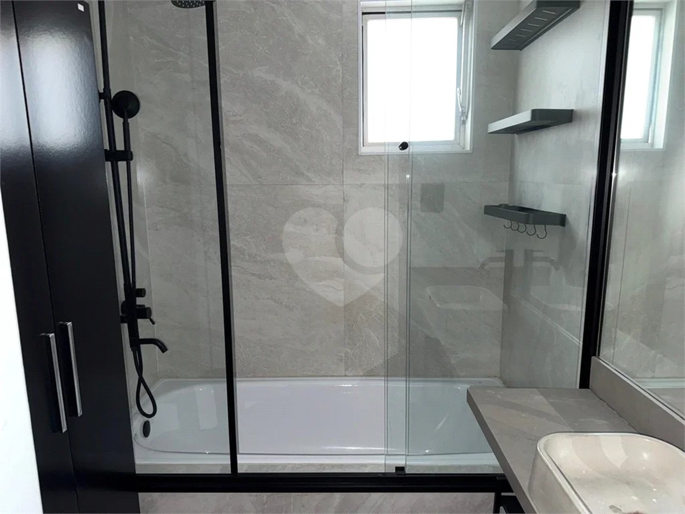 Apartamento à venda com 3 quartos em TREMEMBÉ, São Paulo, SP