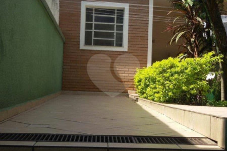 Sobrado à venda com 3 quartos, sendo 1 suíte, em Santa Teresinha, São Paulo, SP