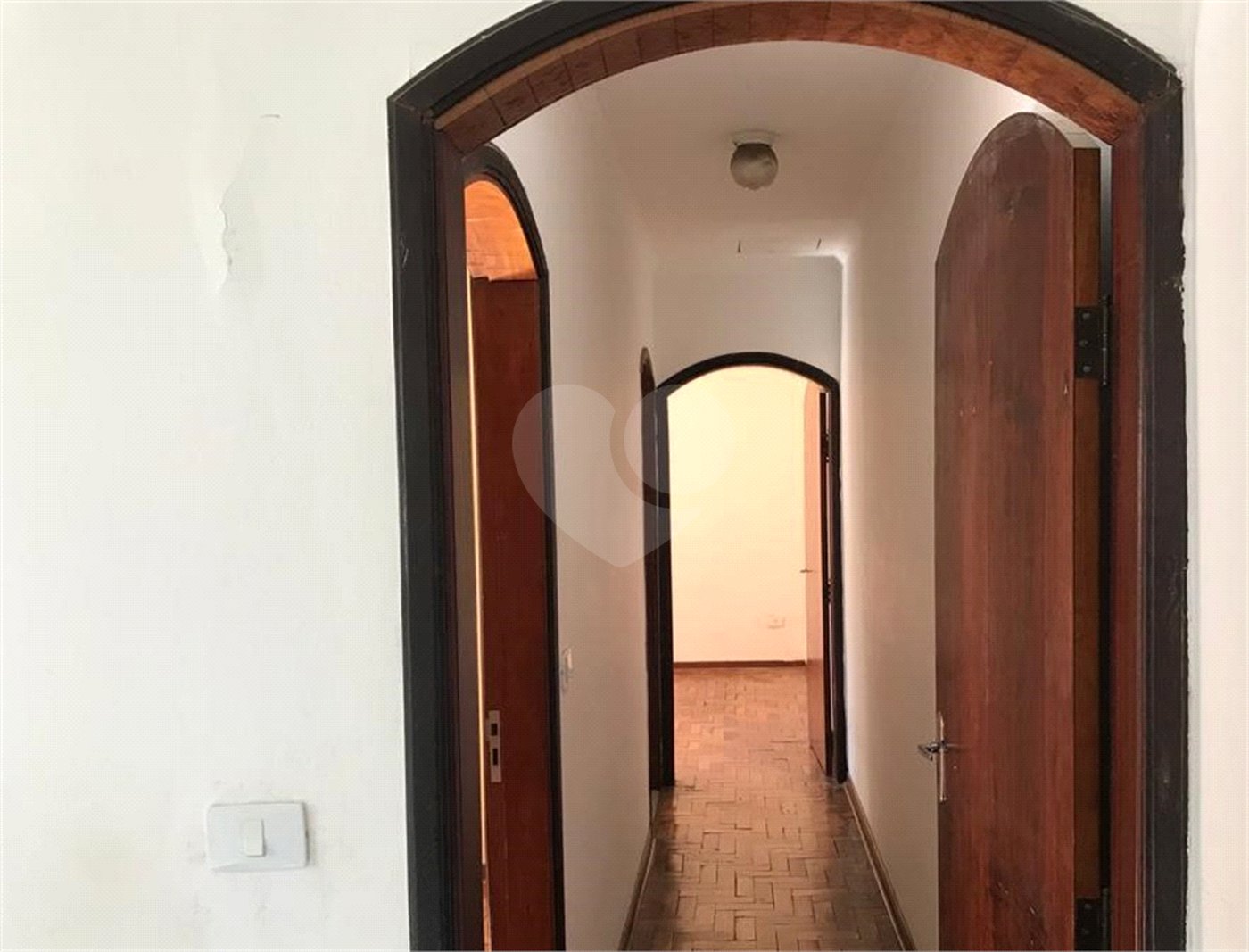 Sobrado à venda com 3 quartos, sendo 1 suíte, em Tremembé, São Paulo, SP