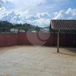Sobrado à venda com 4 quartos, sendo 2 suítes, em Jardim Quisisana, Poços de Caldas, MG