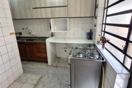 Sobrado à venda com 3 quartos, sendo 2 suítes, em Jardim Ester Yolanda, São Paulo, SP