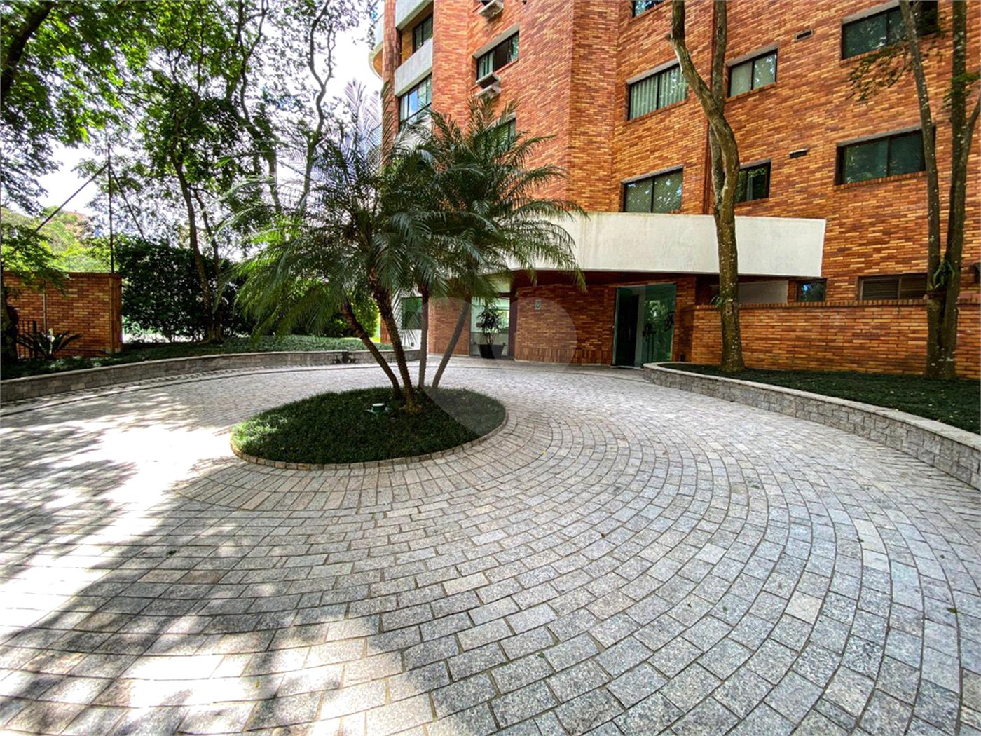 Apartamento à venda com 4 suítes em Vila Suzana, São Paulo, SP