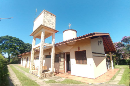 Casa à venda com 3 quartos, sendo 1 suíte, em Santa Claudina, Vinhedo, SP