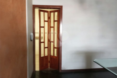 Casa à venda com 3 quartos, sendo 1 suíte, em Vila Nivi, São Paulo, SP