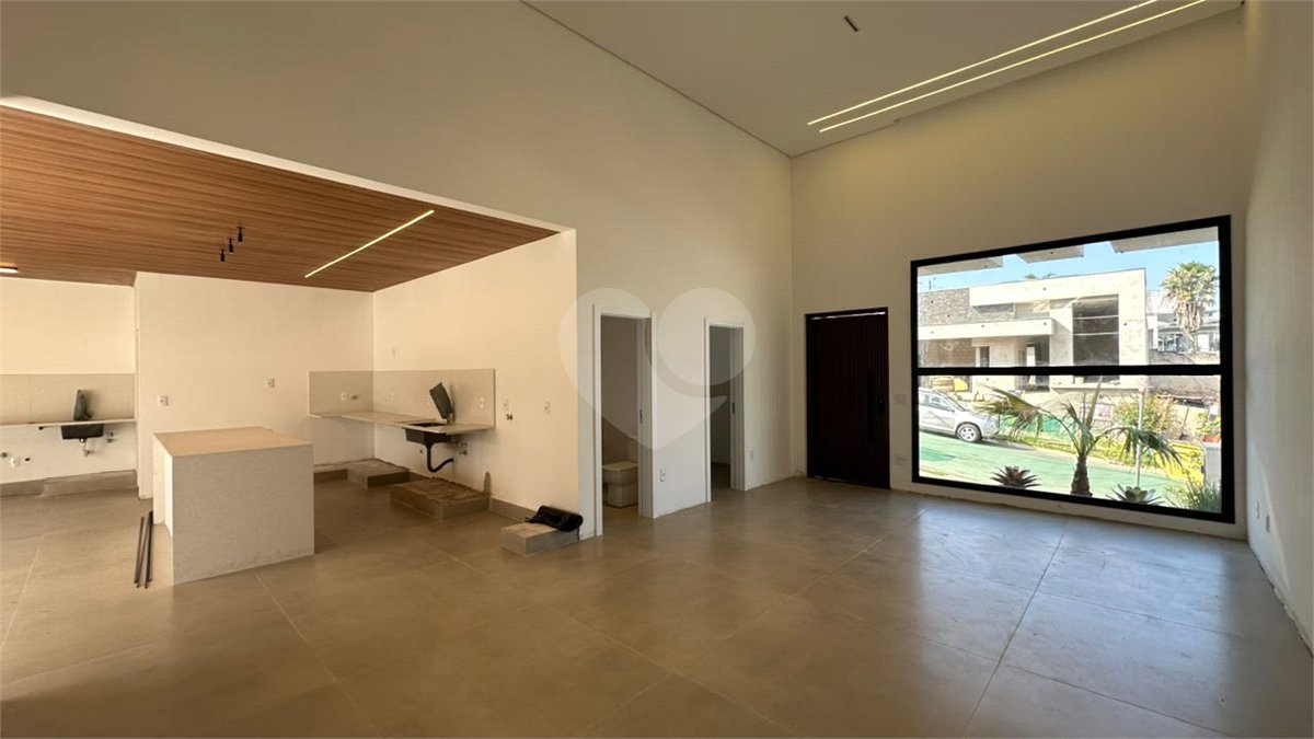 Casa à venda com 3 suítes no condomínio Residencial London Park, Indaiatuba - SP
