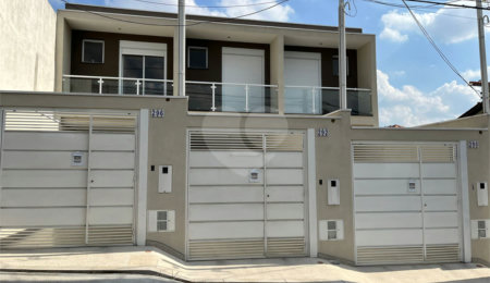 Sobrado à venda com 3 quartos, sendo 1 suíte, em Jardim Pirajussara, São Paulo, SP
