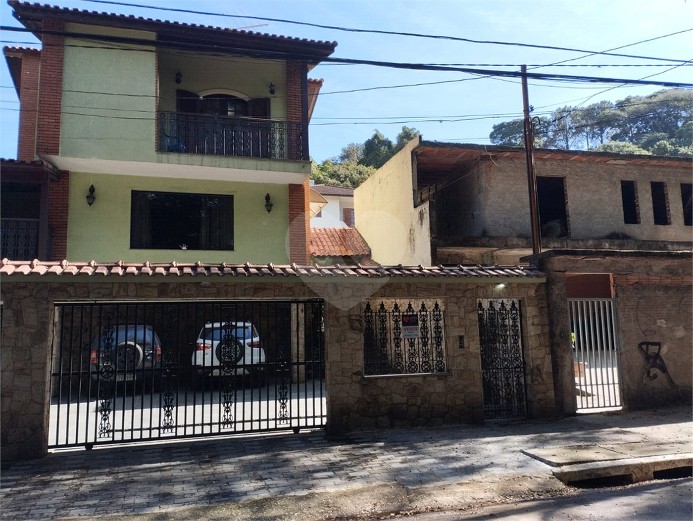 Sobrado à venda com 4 quartos, sendo 1 suíte, em Tremembé, São Paulo, SP