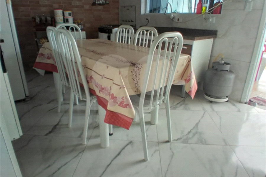 Casa Térrea à venda com 3 suítes em Loty, Itanhaém, SP