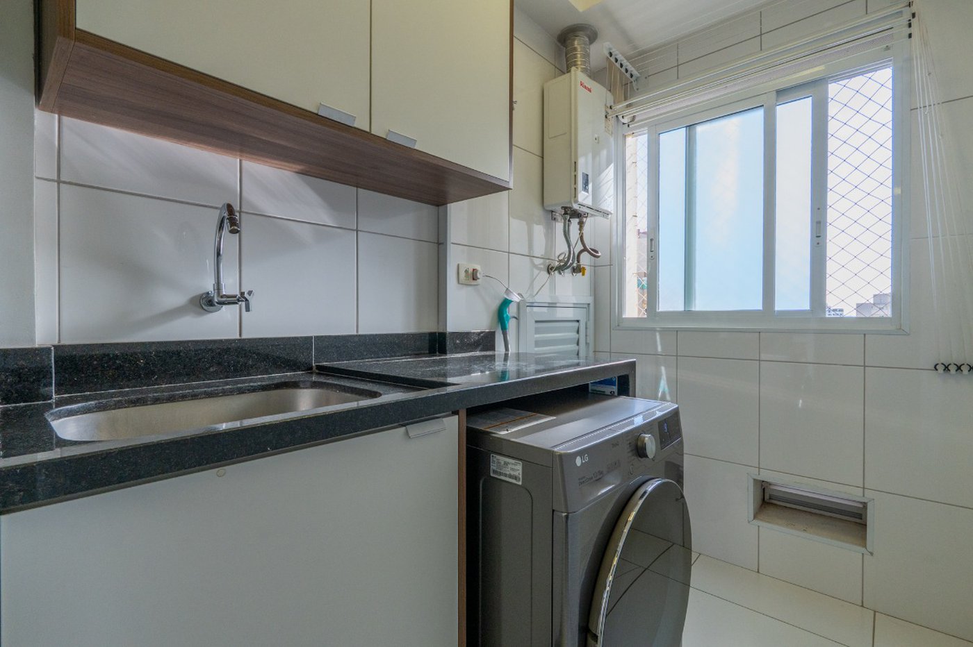 Apartamento para venda em Vila Suzana com 2 quartos, sendo 2 suítes, 103m²