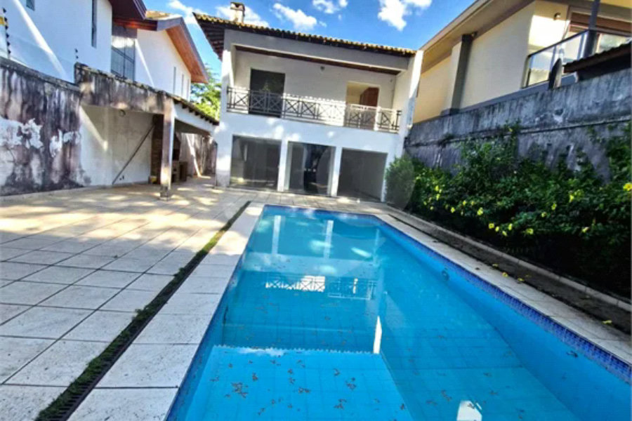 Sobrado à venda ou para alugar com 3 suítes em Jardim dos Estados, São Paulo, SP