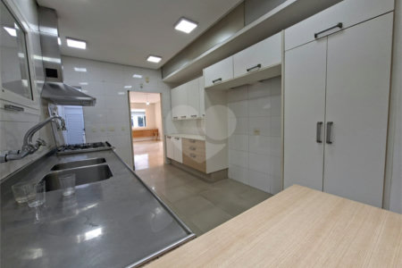 Casa à venda com 2 quartos, sendo 1 suíte, em Planalto Paulista, São Paulo, SP