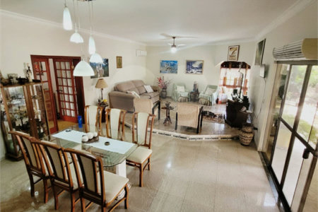 Casa à venda com 4 quartos, sendo 3 suítes,  no condomínio Acmti - Colinas do Mosteiro, Terras de Itaici e Recanto dos Pássaros, Indaiatuba - SP