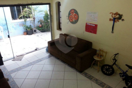 Sobrado à venda com 3 quartos, sendo 1 suíte, em Água Fria, São Paulo, SP