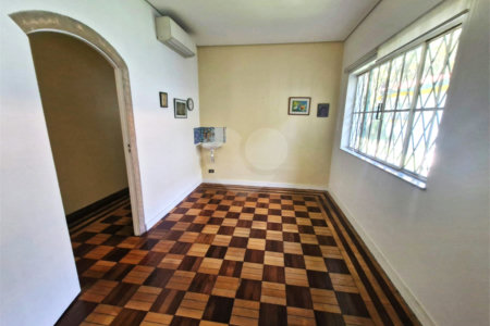 Casa Térrea à venda com 5 quartos em Jardim Petrópolis, São Paulo, SP