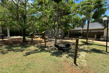 Casa à venda ou para alugar com 2 suítes no condomínio Villa do Bosque, Sorocaba - SP