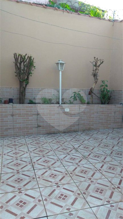 Sobrado à venda com 2 quartos em Jardim São José, Poá, SP