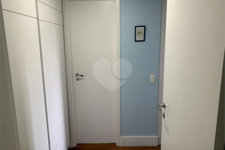 Apartamento à venda com 4 quartos, sendo 3 suítes, em Chácara Santo Antônio (zona Sul), São Paulo, SP
