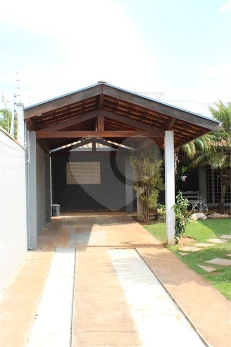 Casa à venda ou para alugar com 2 quartos em Jardim Santa Helena, Valinhos, SP