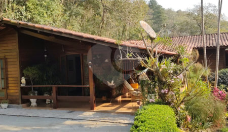 Casa à venda com 4 quartos, sendo 1 suíte,  em Serra da Cantareira, Mairiporã, SP