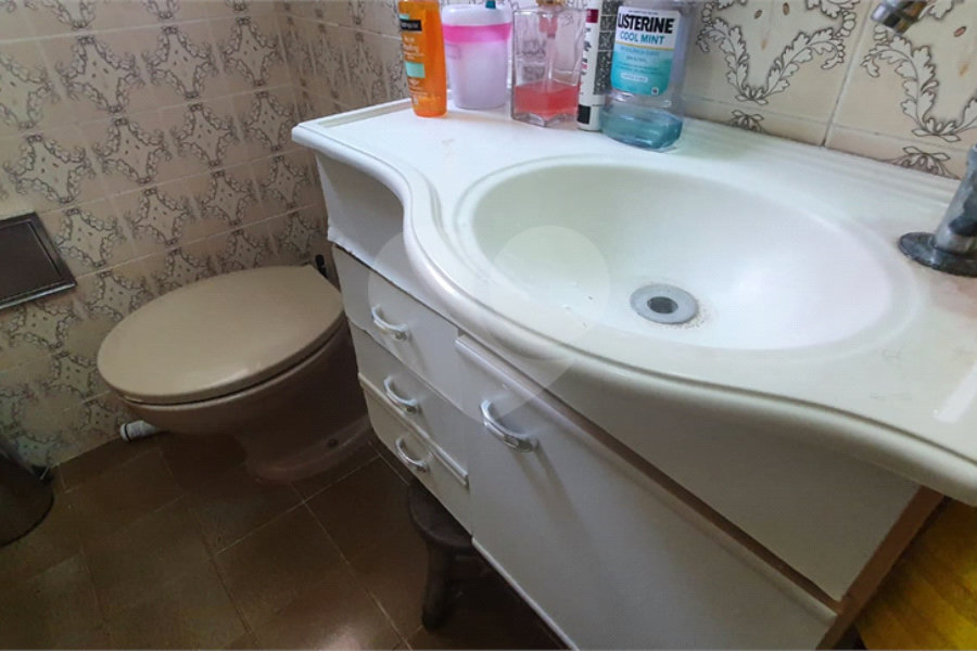 Sobrado à venda com 3 quartos, sendo 1 suíte,  em Horto, São Paulo, SP