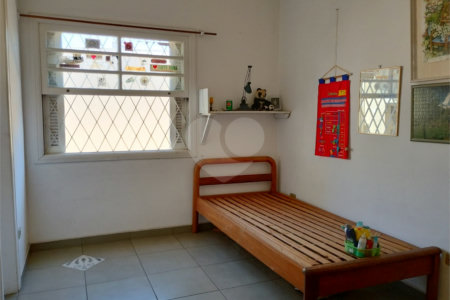 Casa de Vila à venda com 4 suítes em Jardim Londrina, São Paulo, SP