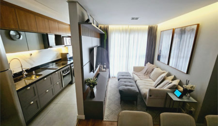 Apartamento à venda com 3 quartos, sendo 1 suíte,  em Brás, São Paulo, SP