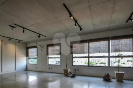 Apartamento à venda com 1 suíte em Jardim das Acácias, São Paulo, SP