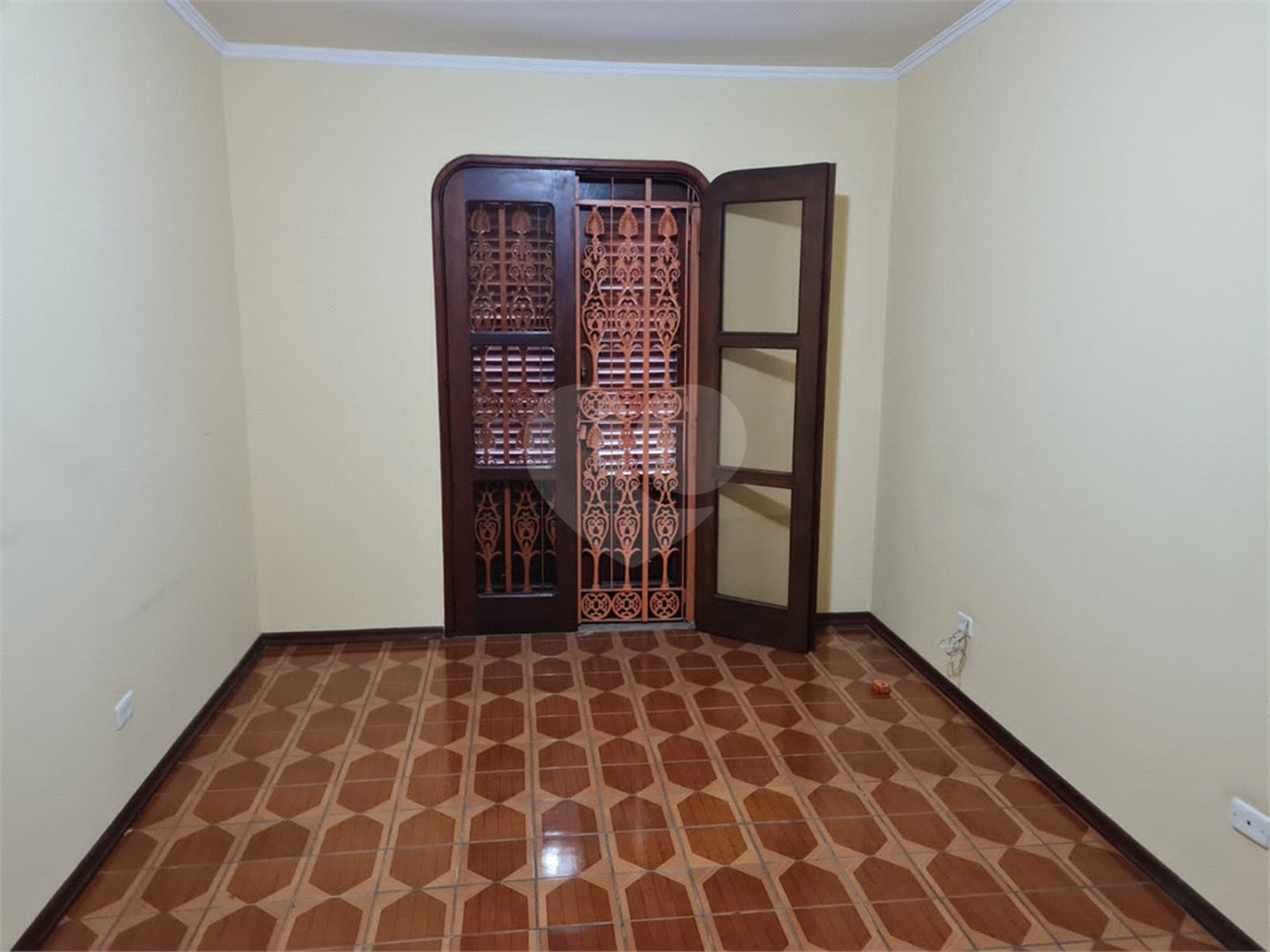 Sobrado à venda com 3 quartos, sendo 1 suíte, em Vila Tibagi, Guarulhos, SP