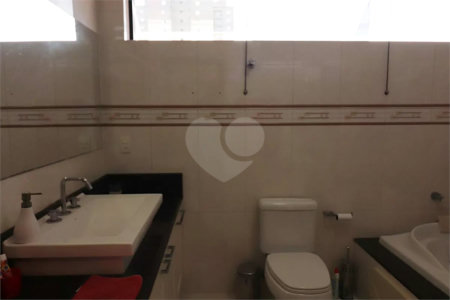 Sobrado à venda com 3 quartos, sendo 1 suíte, em Assunção, São Bernardo do Campo, SP